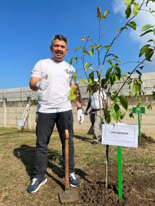 Sinergikan Semangat Hijau, Polytama Ikut Tanam Pohon Produktif & Langka di Hari Lingkungan Hidup Sedunia 2024