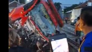 Ini Alasan Mobil Damkar Pemkab Indramayu Dinihari Berada di Haurgeulis dan Alami Musibah Tertabrak KA