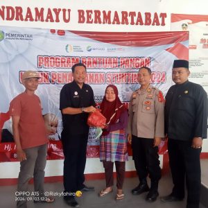 Kapolsek Patrol. AKP. H. Saripudin. SH Lakukan Pengamanan Penyaluran Program Bantuan Pangan Stunting.   