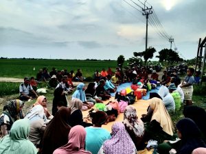 Pemdes Karanglayung Lestarikan Tradisi Baritan