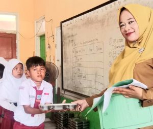 Kepala SDN Blanakan Hj. Tuti Suwarsih Dukung Penuh Program MBG
