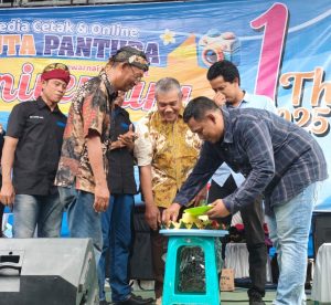Media DUTA PANTURA Berusia Satu Tahun, Perayaan Ultah Ditandai Pemotongan Tumpeng