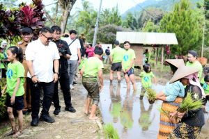 Dikunjungi Turis Mancanegara, Bupati Subang Promosikan Obyek Wisata Curug Ciangin