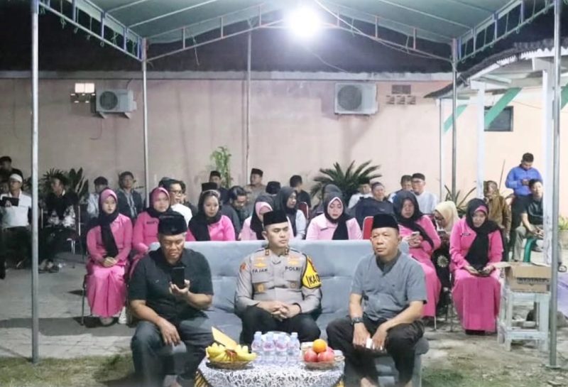 Kapolres Indramayu Sampaikan Duka Cita Atas Wafatnya Kasat Binmas Polres Indramayu