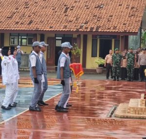 MPLS Tahun Ajaran 2025-2026 di SMAN 1 Juntinyuat Dihadiri Unsur TNI/Polri