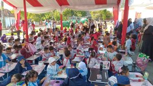 Ratusan Murid TK Ikuti Lomba Mewarnai HUT Kemerdekaan RI di Alun-alun Indramayu