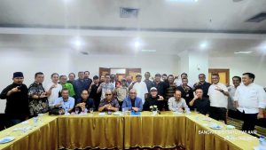 Mantan Ketua PWI Jatim Akhmad Munir Siap Jadi Ketum PWI Pusat